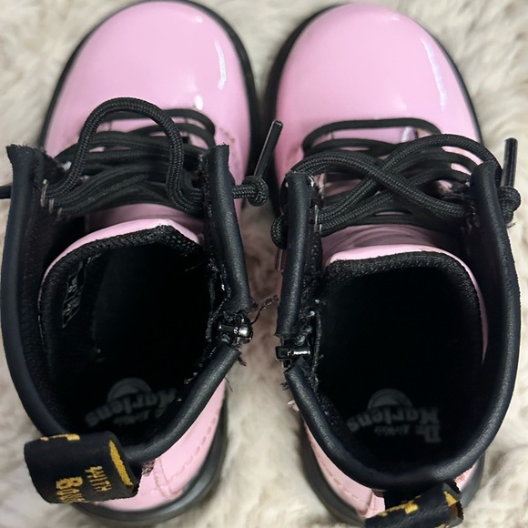 EUC Dr. Martens 1460 Boot - Kids Size 9 - Picture 10 of 12